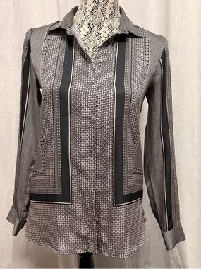 3/$30 🌺 H&M Geometric-Print Shirt